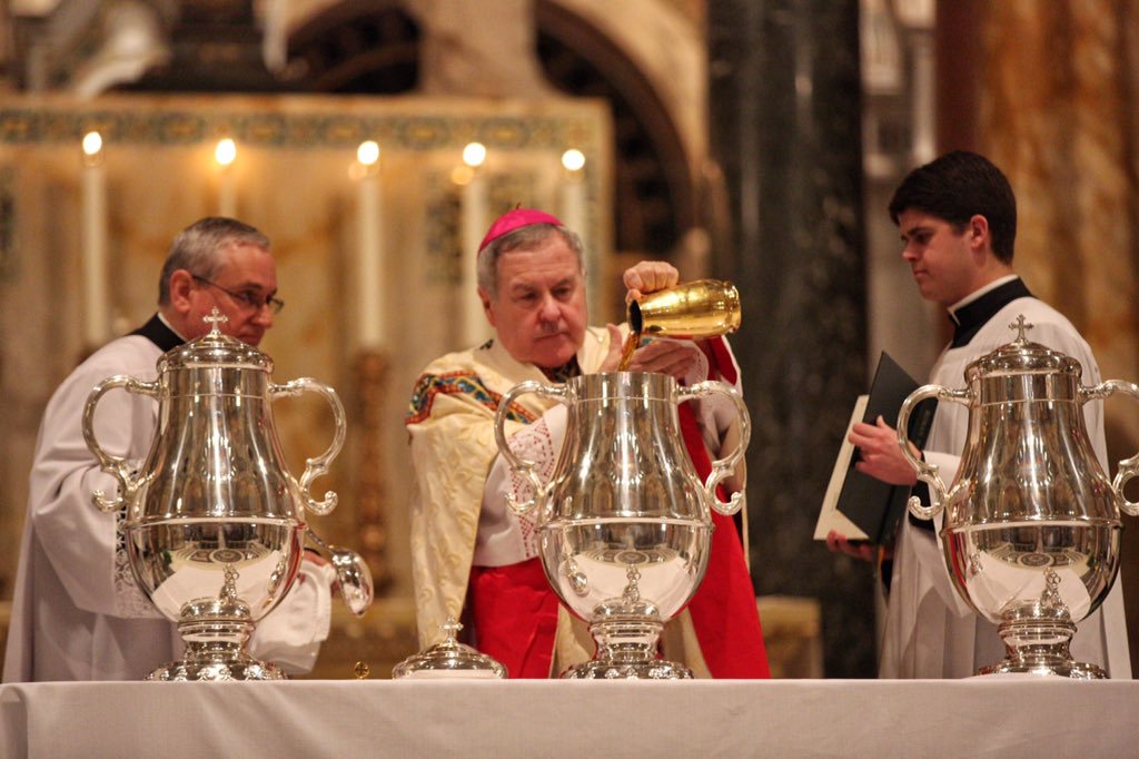 Minyak Suci Krisma 01