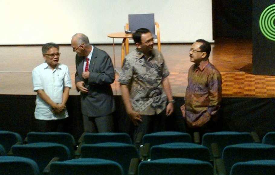 Adolf Heuken SJ di Goethe Institut 13 Mei (Berita Satu - Lenny Tristia Tambun)