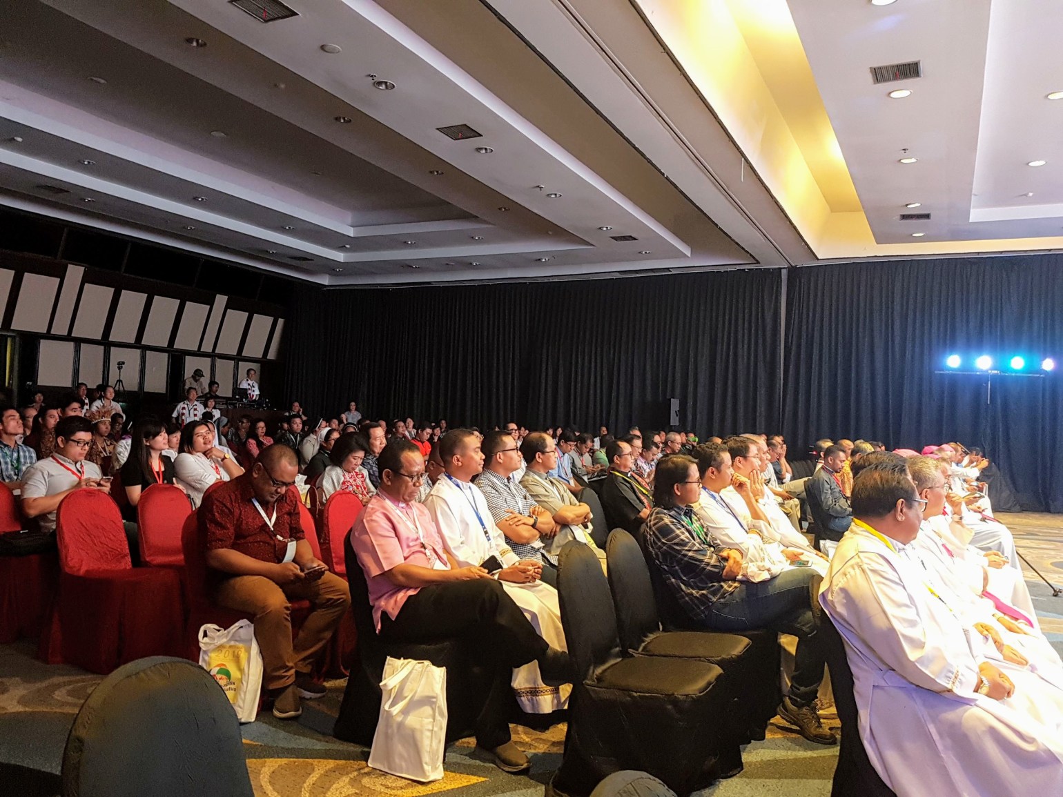 Maximum Illud (Misa Pembukaan Kongres Misioner)